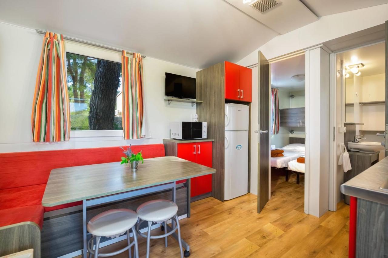 Kamp Vira Mobile Homes Χβαρ Εξωτερικό φωτογραφία