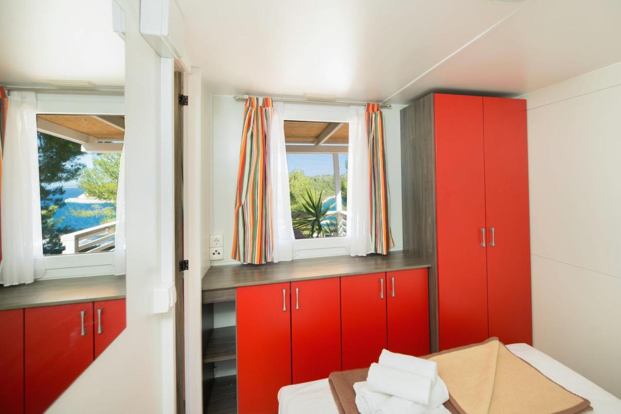 Kamp Vira Mobile Homes Χβαρ Εξωτερικό φωτογραφία