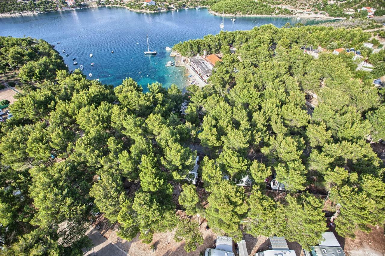 Kamp Vira Mobile Homes Χβαρ Εξωτερικό φωτογραφία